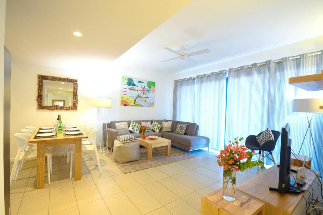Apartment With 3 Bedrooms In Roches Noires, With Wonderful Sea View, Shared Pool, Terrace Rivière du Rempart 외부 사진