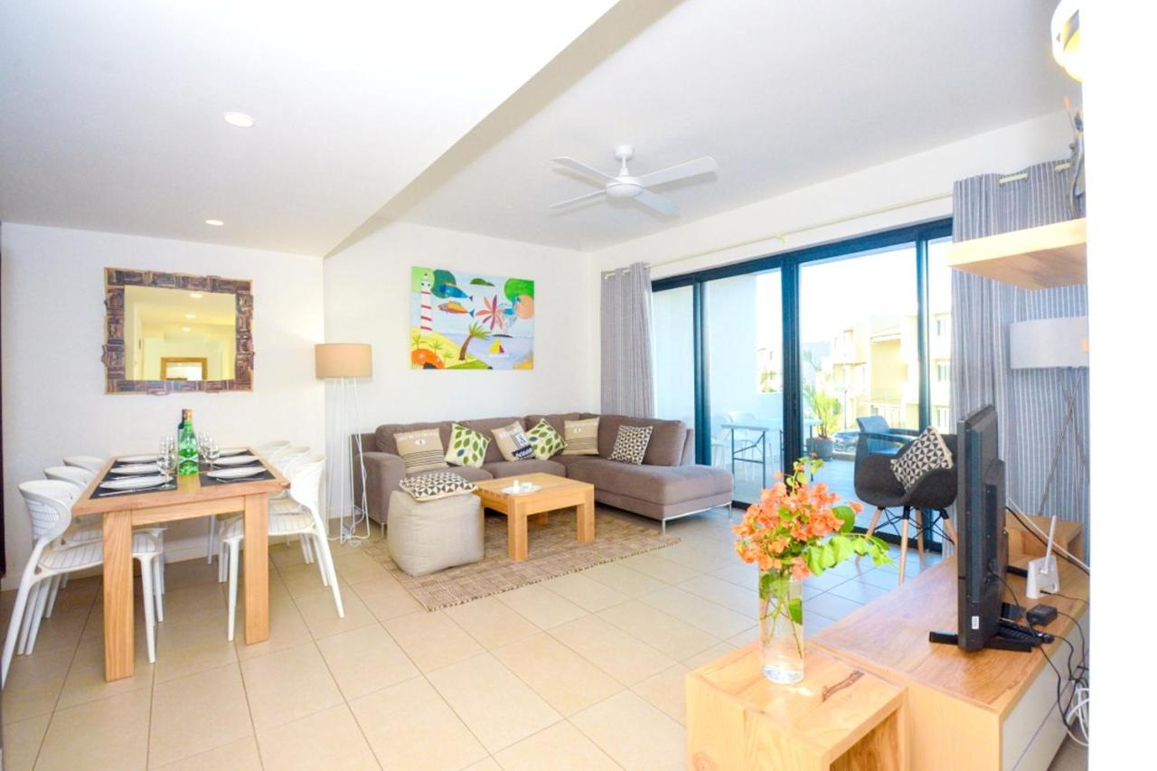 Apartment With 3 Bedrooms In Roches Noires, With Wonderful Sea View, Shared Pool, Terrace Rivière du Rempart 외부 사진