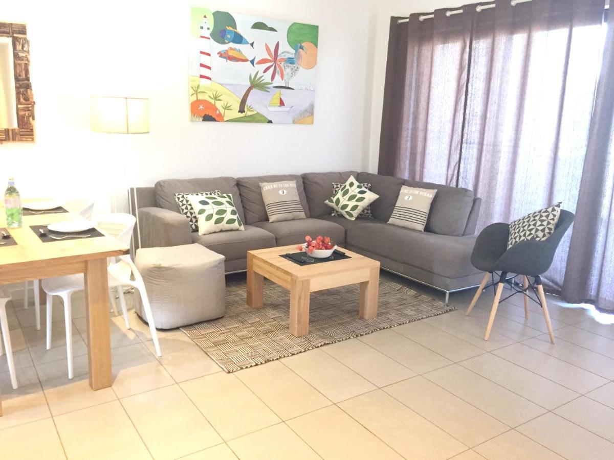 Apartment With 3 Bedrooms In Roches Noires, With Wonderful Sea View, Shared Pool, Terrace Rivière du Rempart 외부 사진