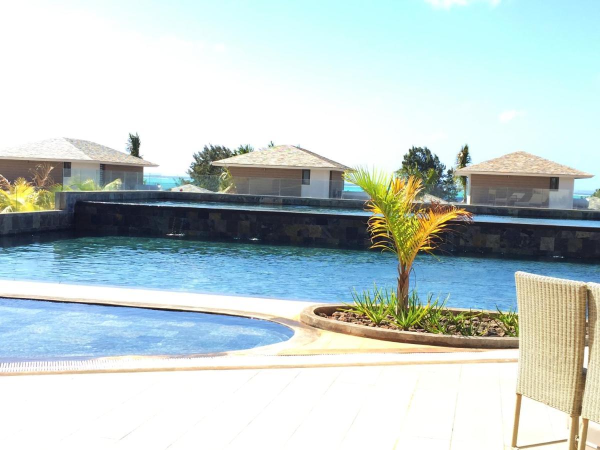 Apartment With 3 Bedrooms In Roches Noires, With Wonderful Sea View, Shared Pool, Terrace Rivière du Rempart 외부 사진